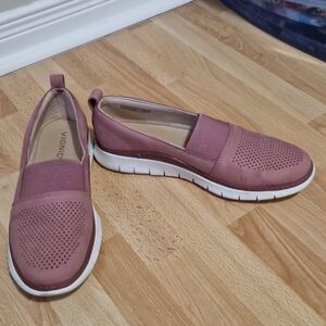 Womens Vionic casual leather nubuck loafers size 8.5